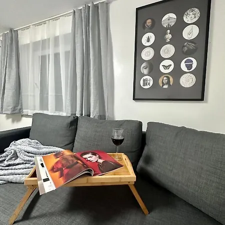 The Rainbow 8 Apartmán Sofie